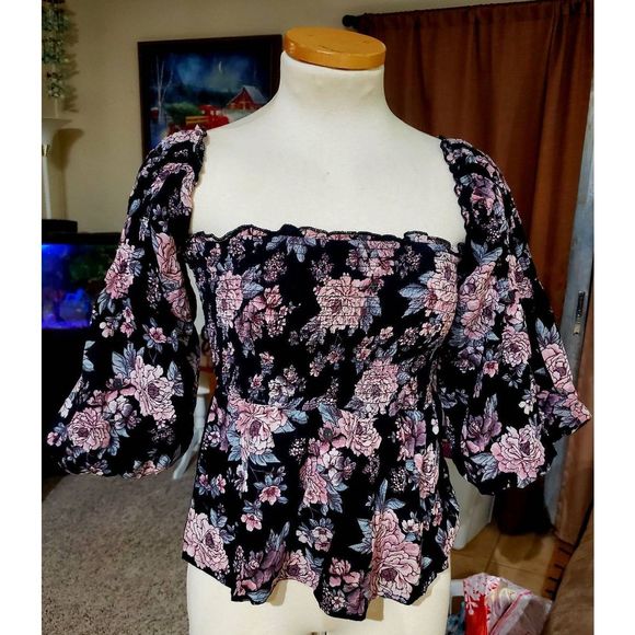 AMERICAN EAGLE CROP TOP - Picture 1 of 2
